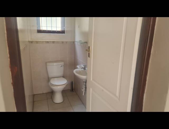 3 BEDROOM TOWNHOUSE FOR SALE IN WATERVAL EAST